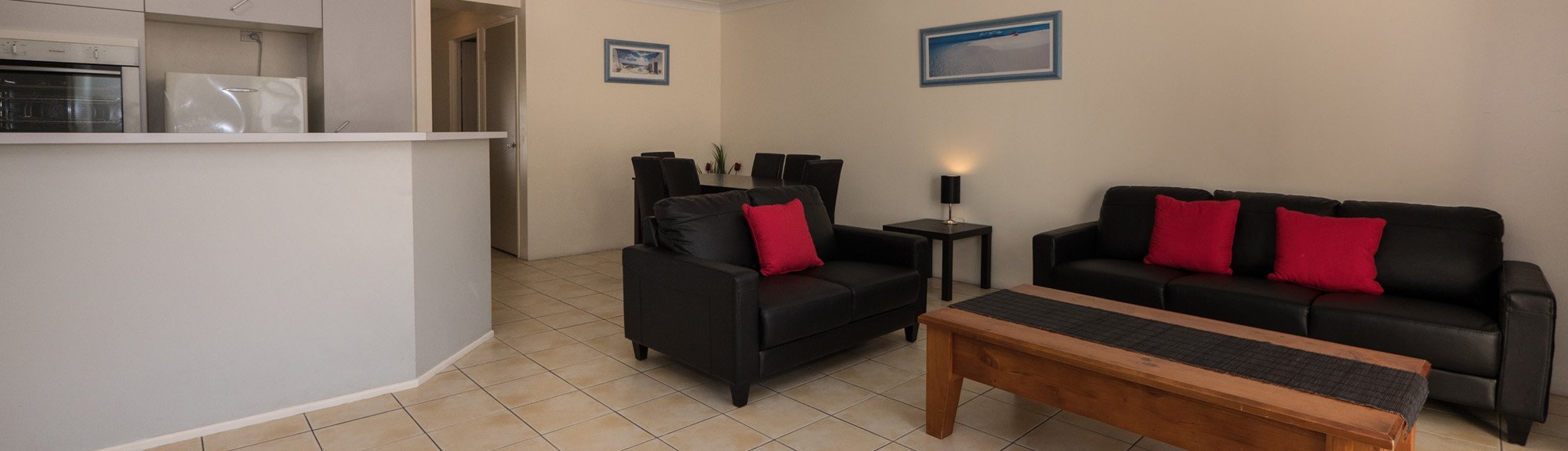 Surfers Tradewinds 35